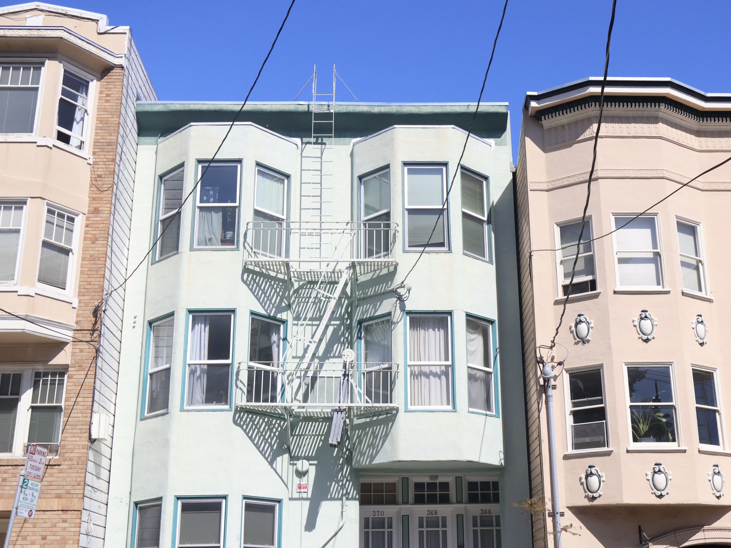 San Francisco Rents Surge 25% Amid AI Boom, Forcing Residents to Move or Share Homes